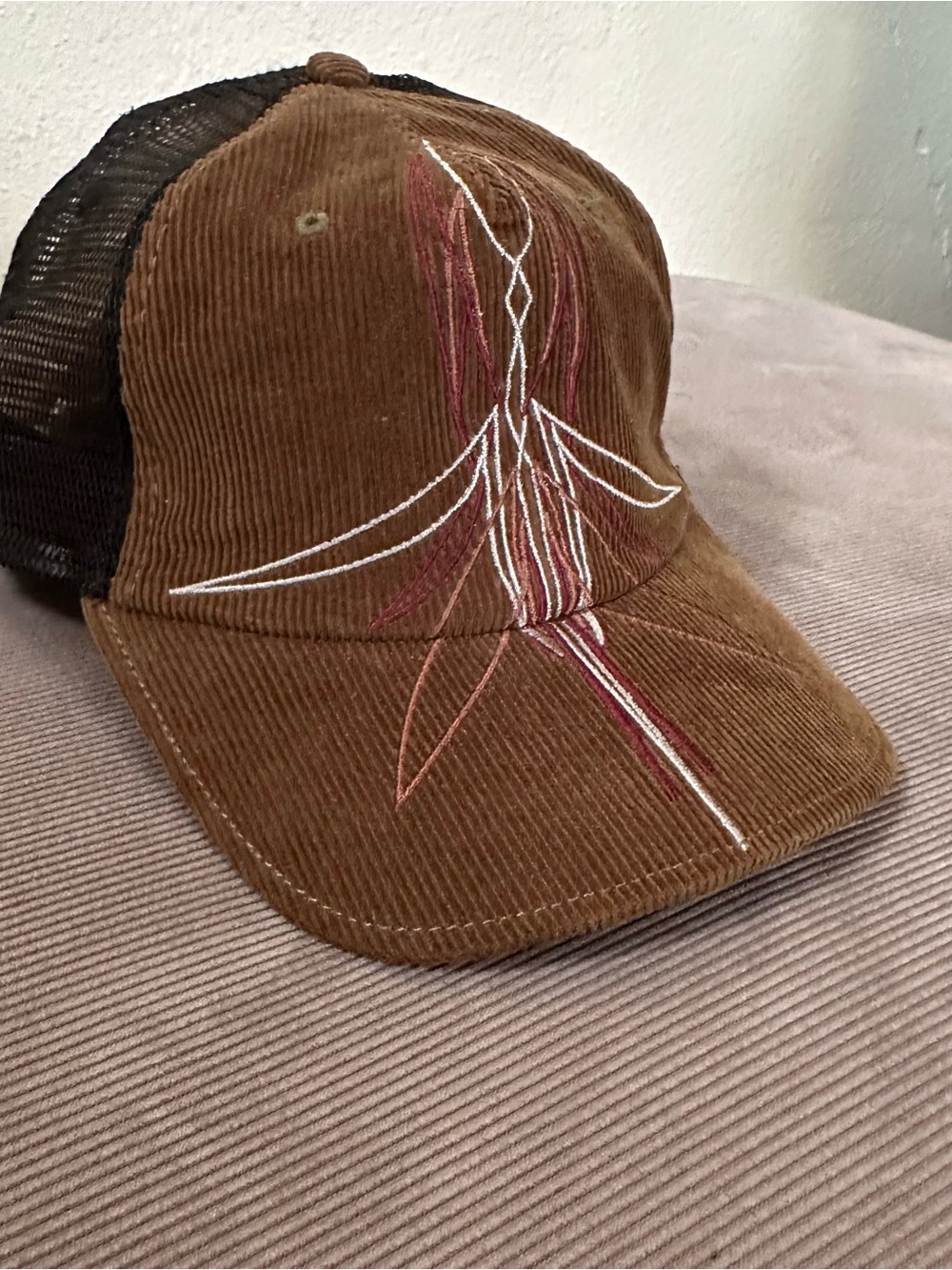 VON DUTCH ORIGINALS VINTAGE AUTHENTIC TRUCKER HAT - BROWN CORDUROY & BLACK MESH - Picture 2 of 7